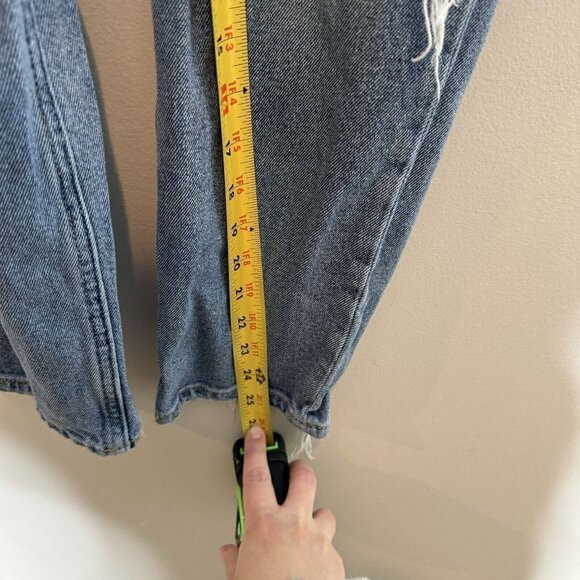 Abercrombie And Fitch Curve Love Mom Jean Distressed Size 26 2 Regular - Picture 5 of 6